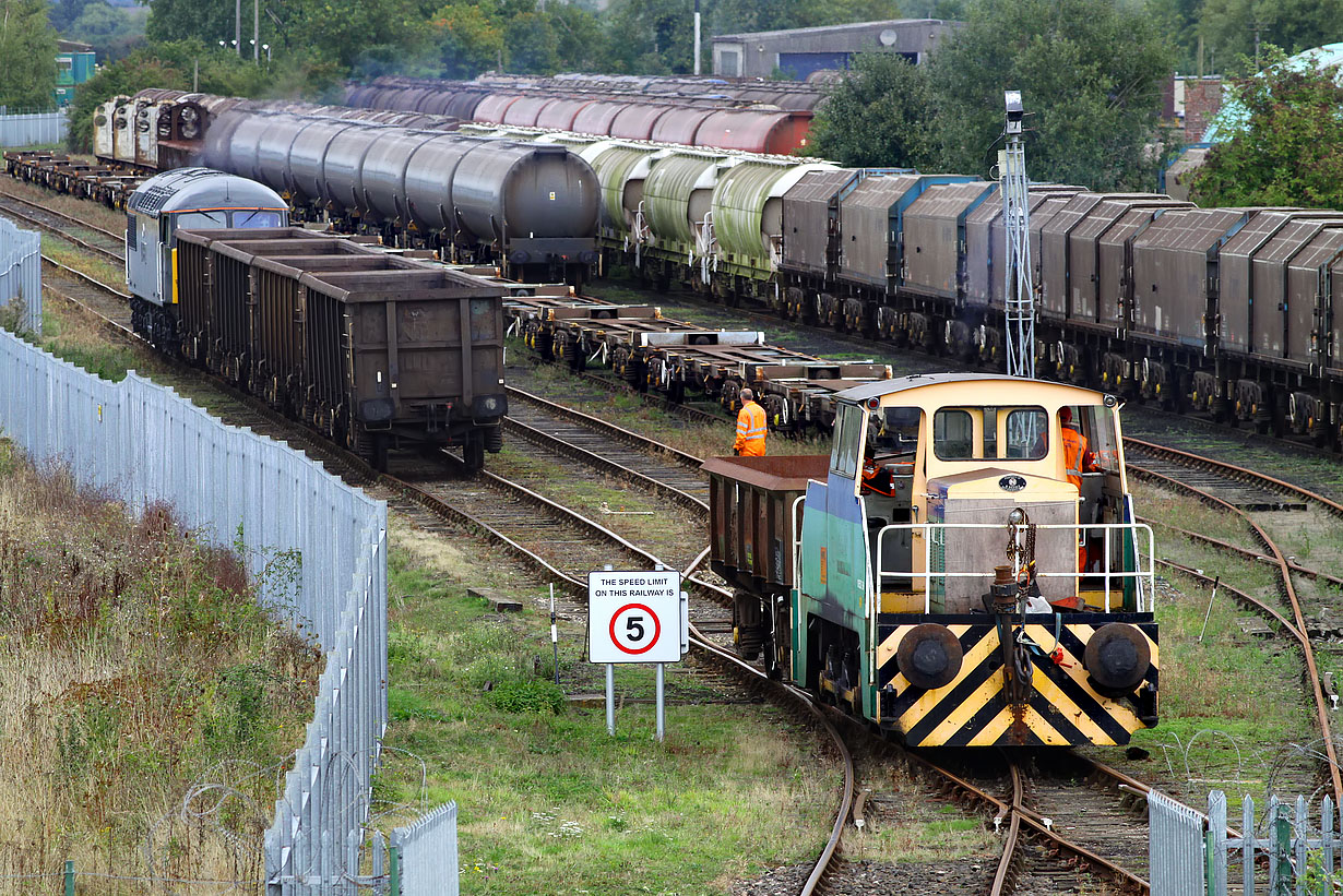 01552 Long Marston 20 September 2013