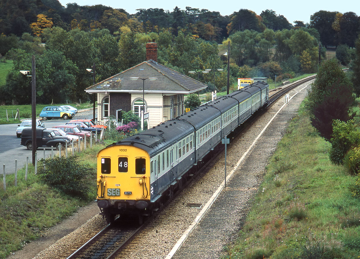 1032 Charlbury 13 October 1984