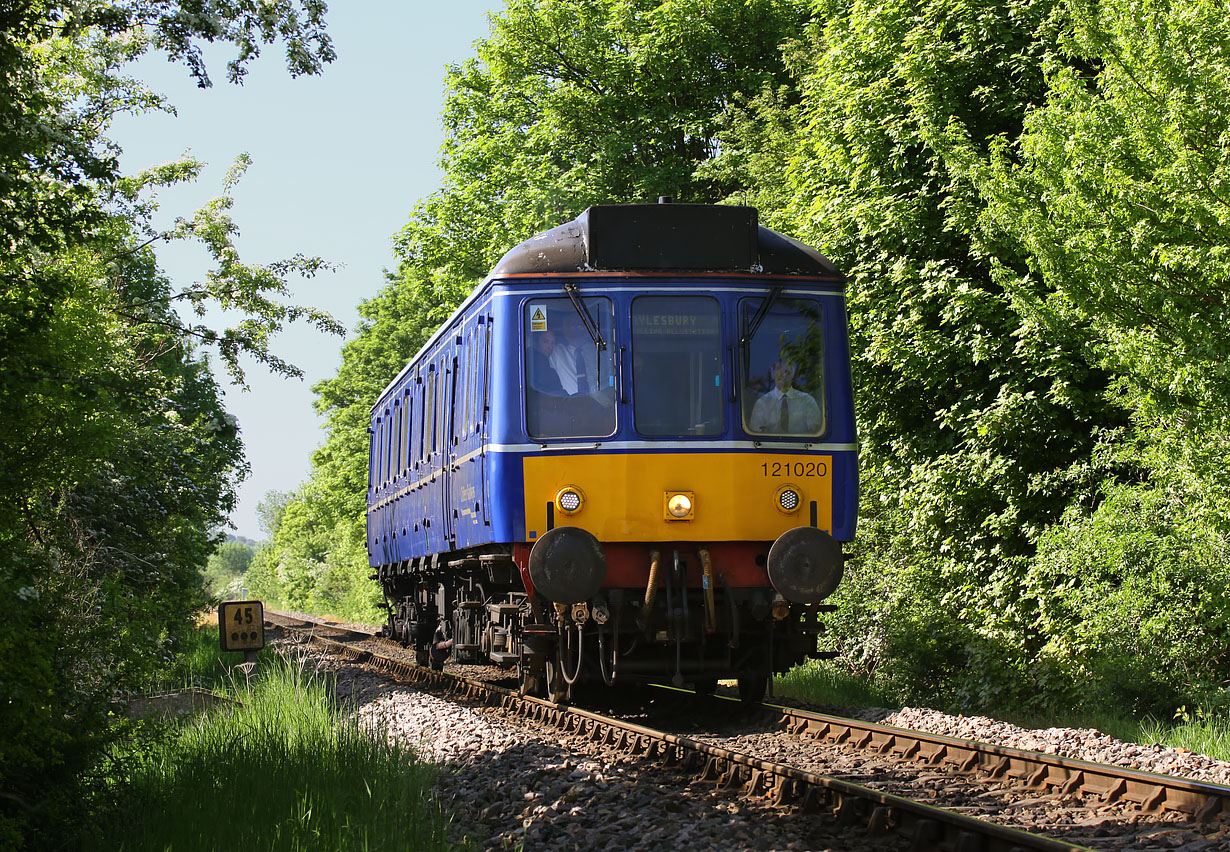 55020 Little Kimble 24 May 2010