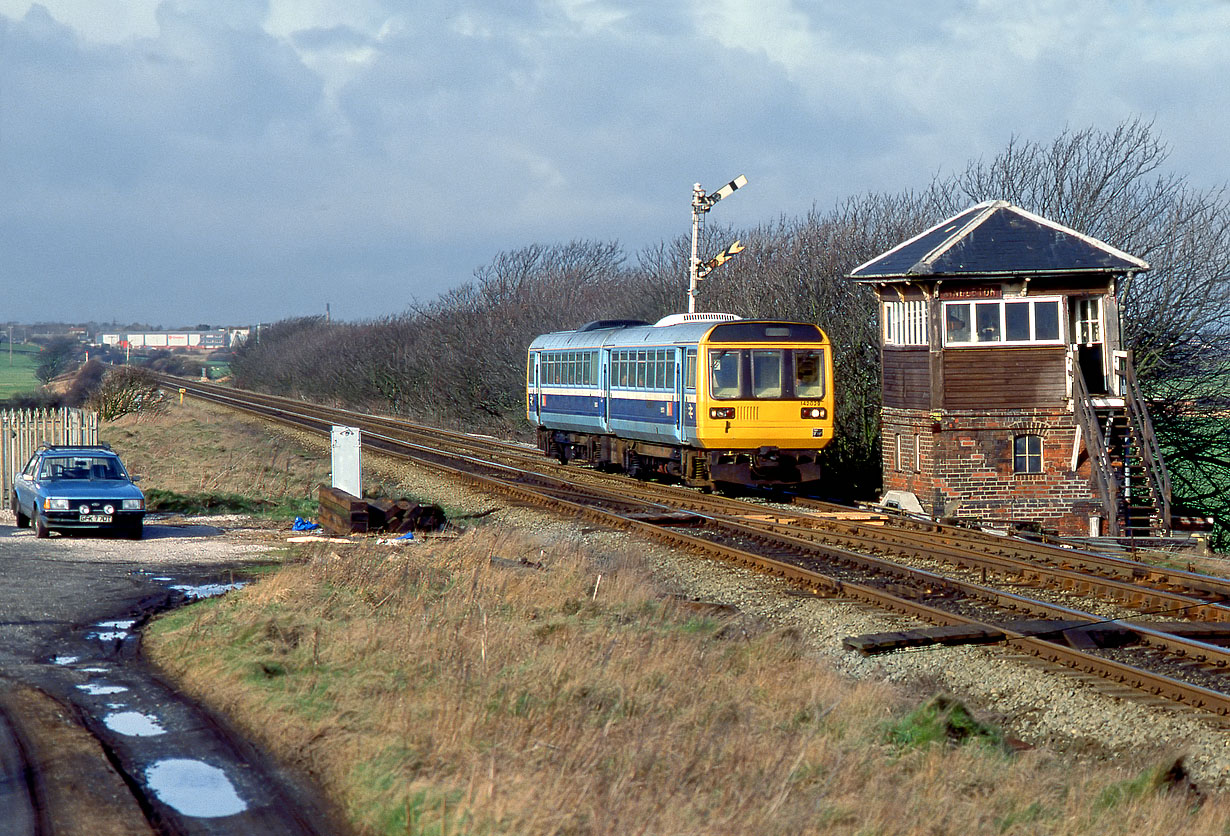 142029 Singleton 15 February 1992