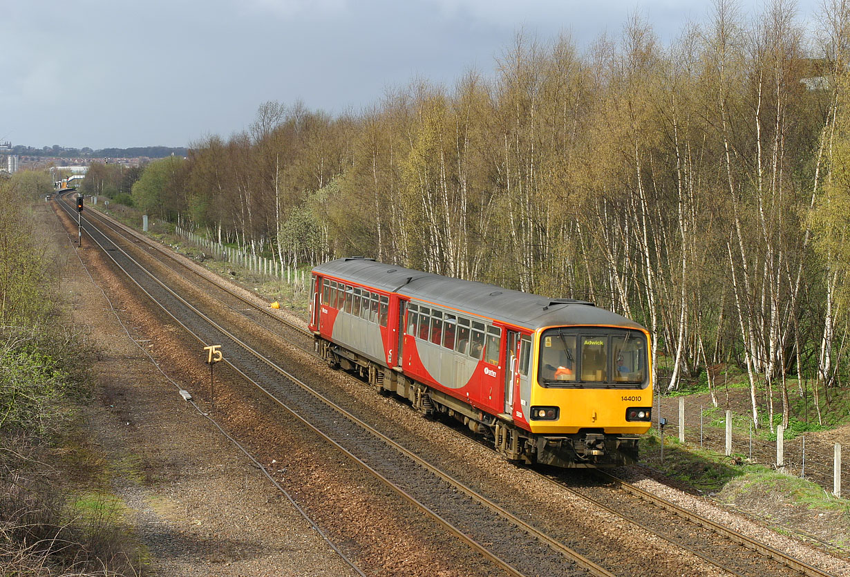 144010 Old Denaby 17 April 2006