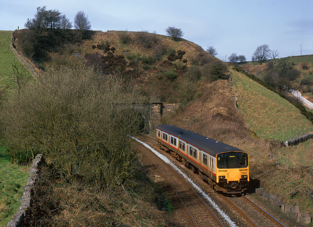 150142 Barmoor Clough Tunnel 28 March 1999