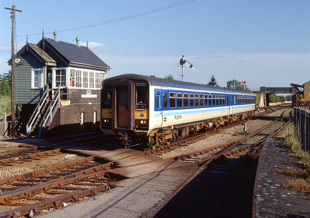 155333 Moreton-in-Marsh 5 August 1990