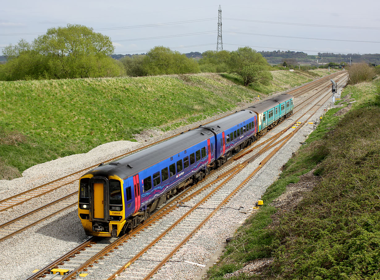 158959 & 150278 Pilning 27 April 2010