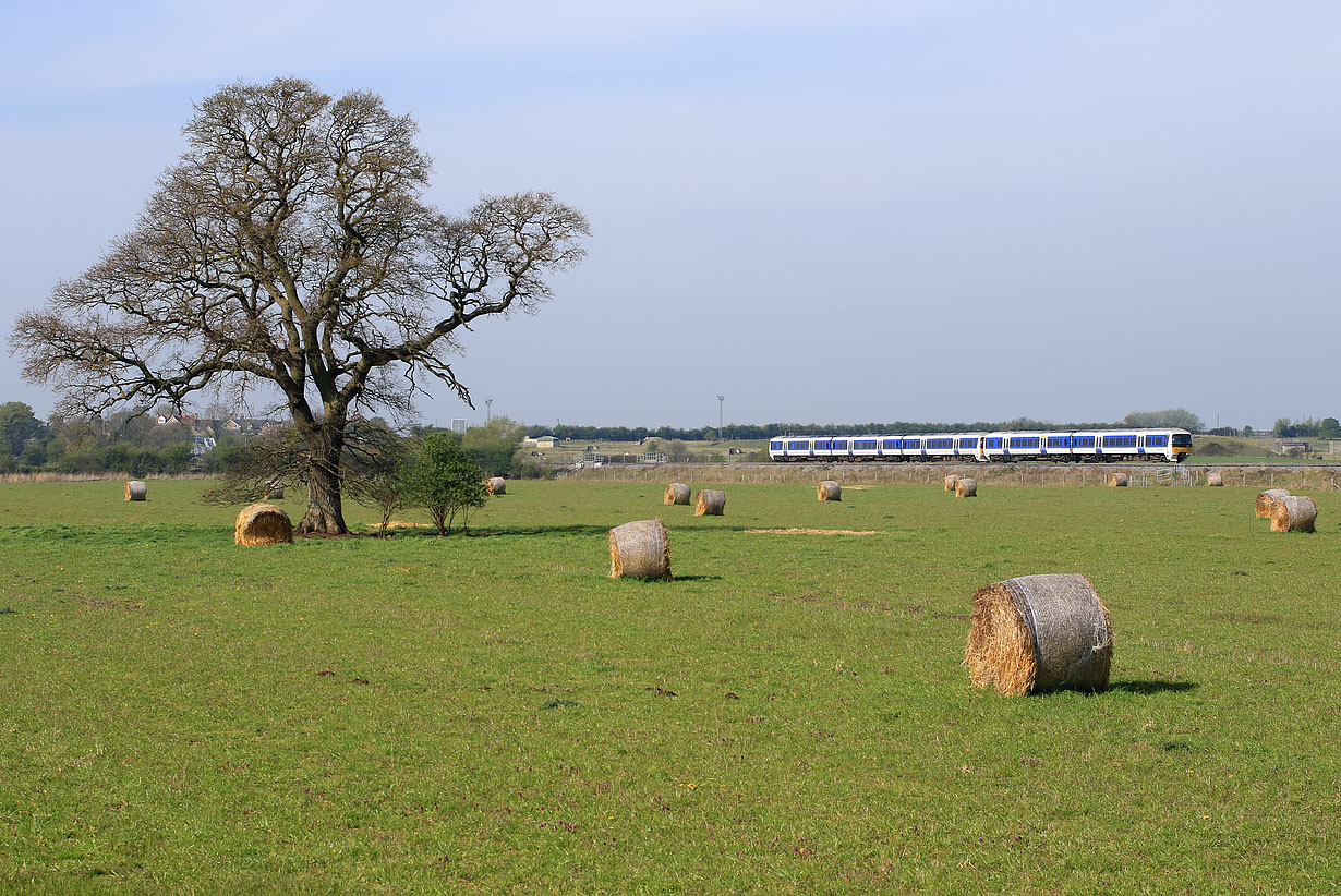 165002 & 165032 Islip 19 April 2019