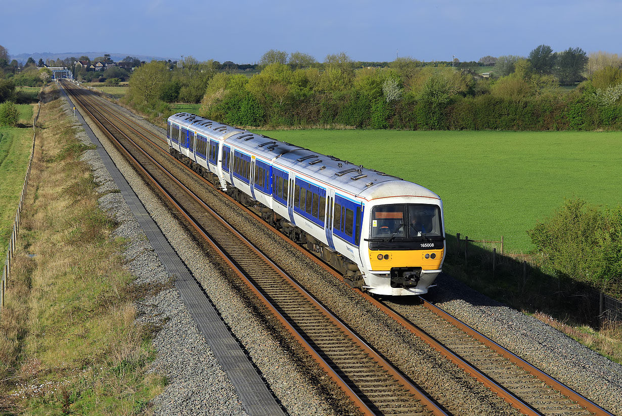 165008 & 165018 Islip (Brookfurlong Farm) 25 April 2021