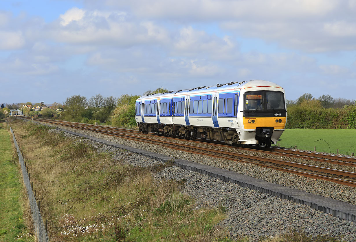 165016 Islip (Brookfurlong Farm) 25 April 2021