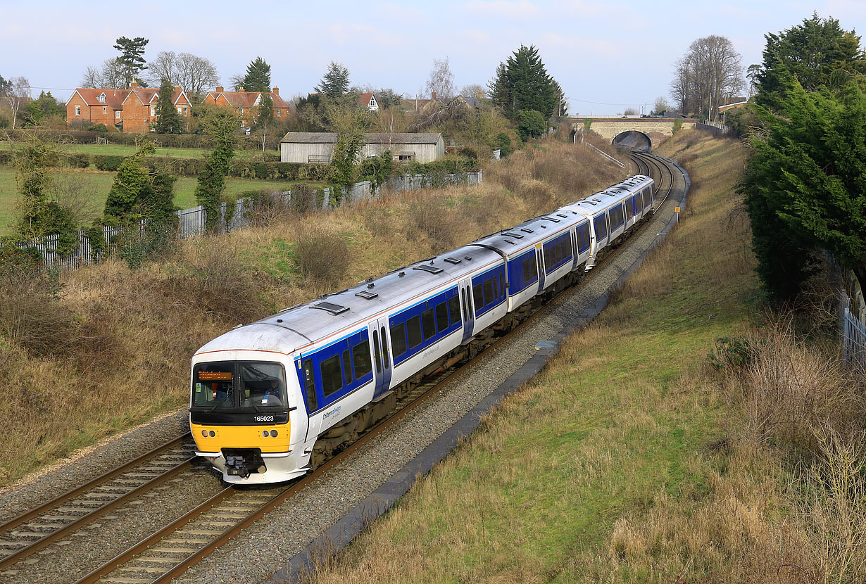 165023 & 165019 Islip (Mill Lane) 11 February 2021