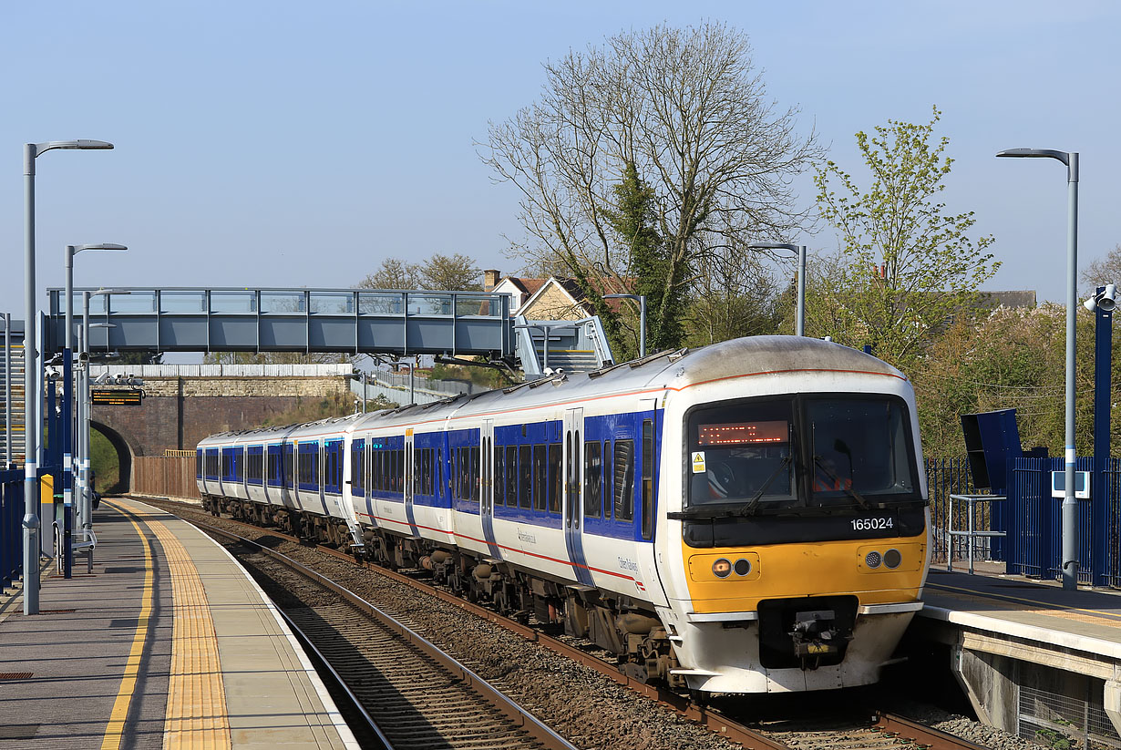 165024 & 165035 Islip 19 April 2019