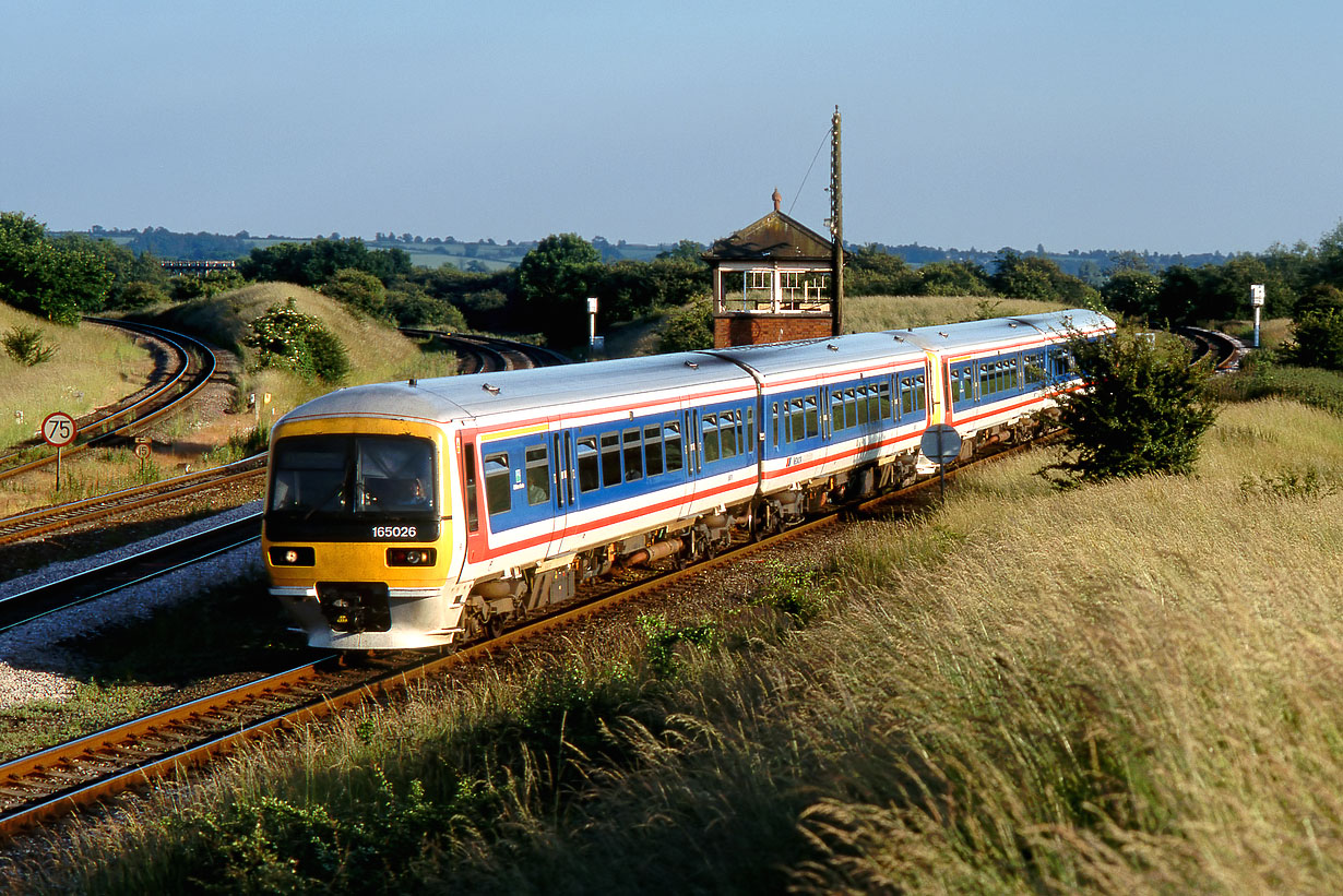 165026 & 165016 Aynho Junction 18 June 1999