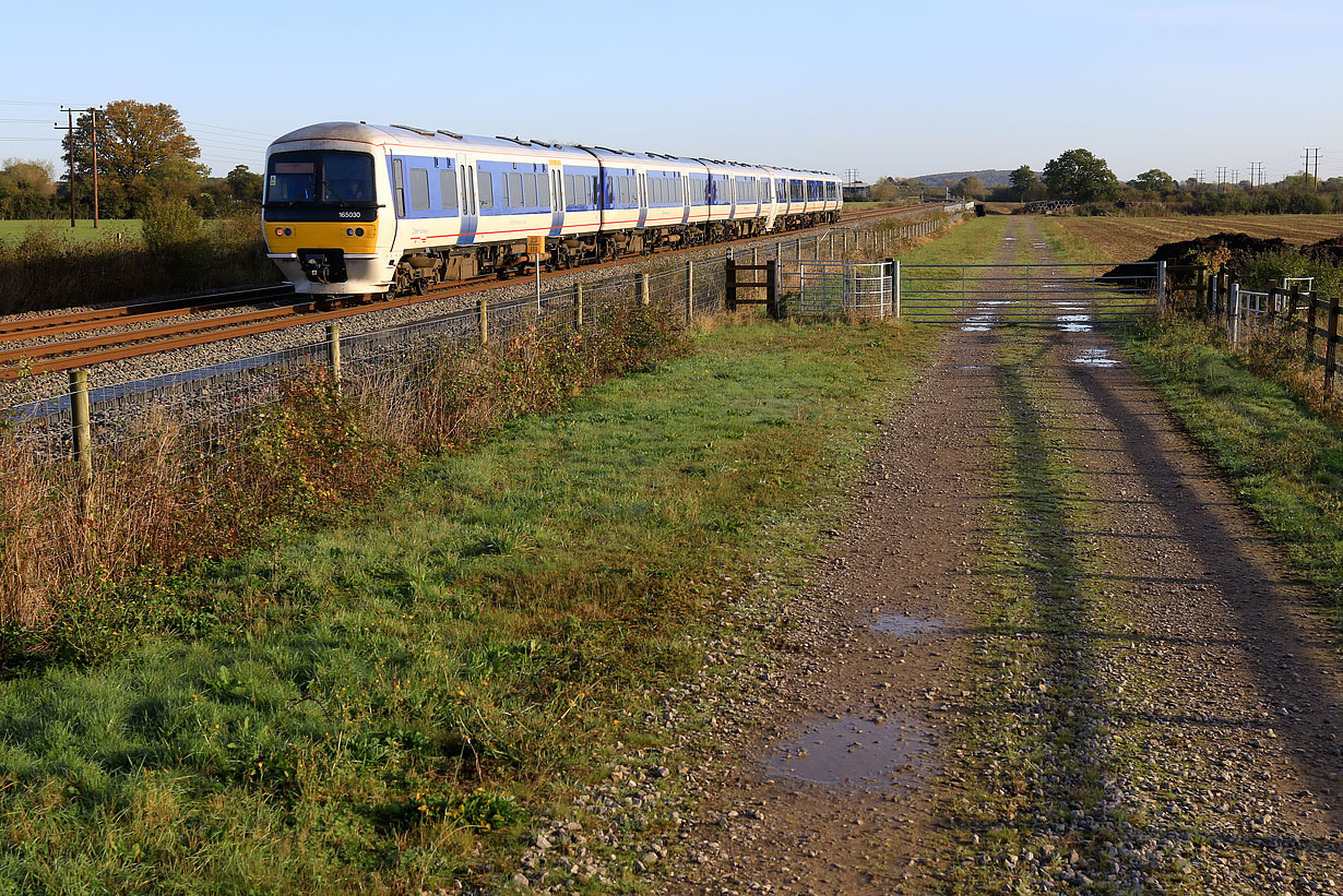 165030 & 165022 Oddington 27 October 2019