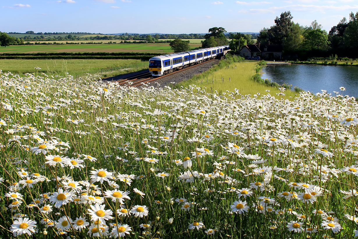 165036 & 165025 Oddington 12 June 2021