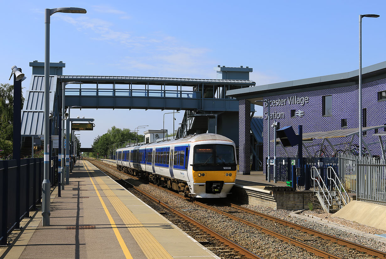 165039 Bicester Village 8 August 2020