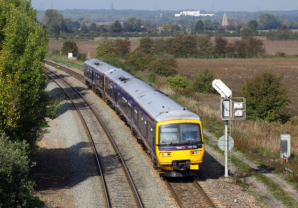 165103 & 165137 Didcot North Junction 8 October 2010