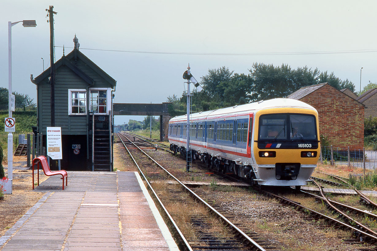 165103 Moreton-in-Marsh 2 July 1995