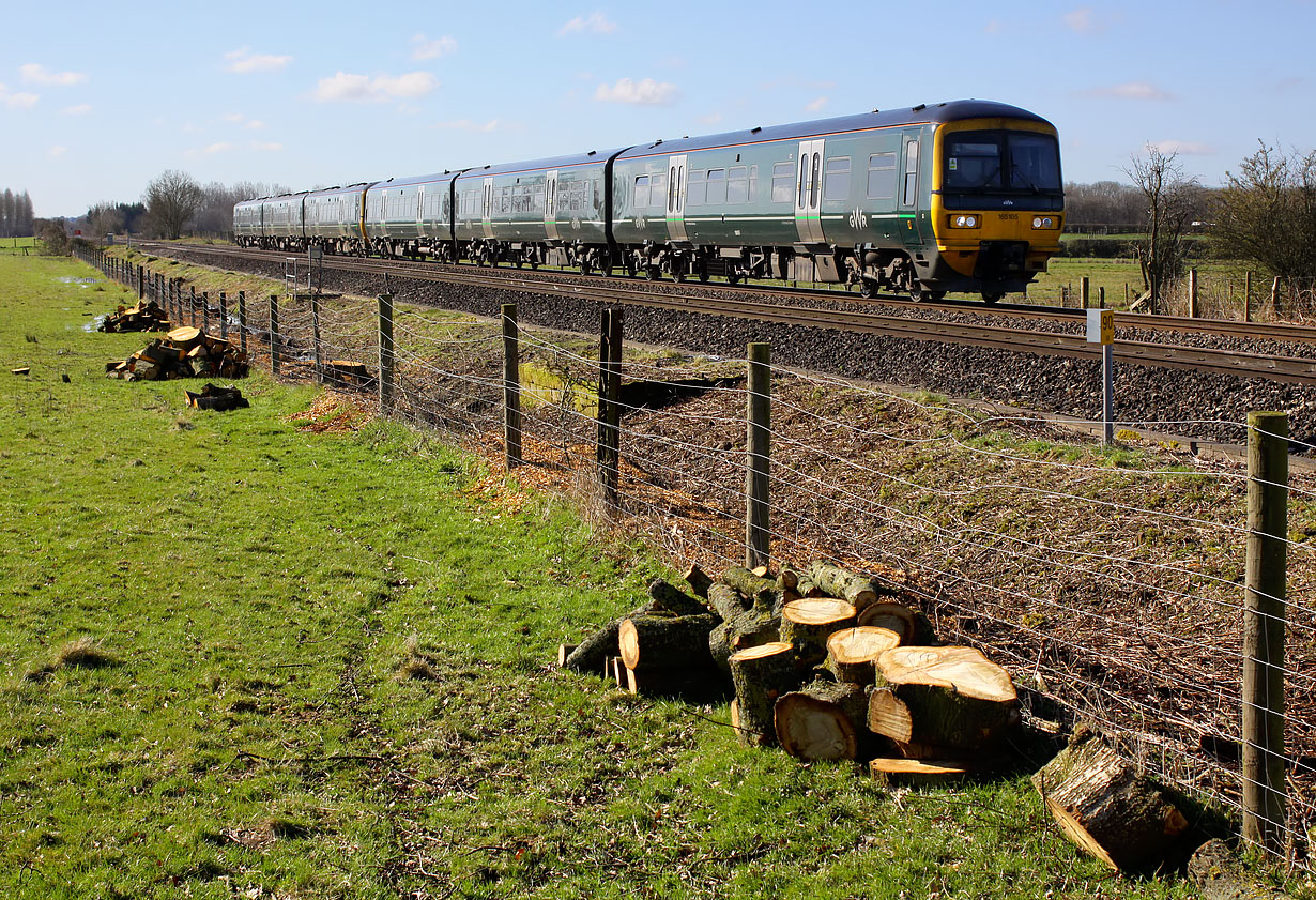 165105 & 165116 Moreton-in-Marsh (Dunstall Bridge) 5 April 2018