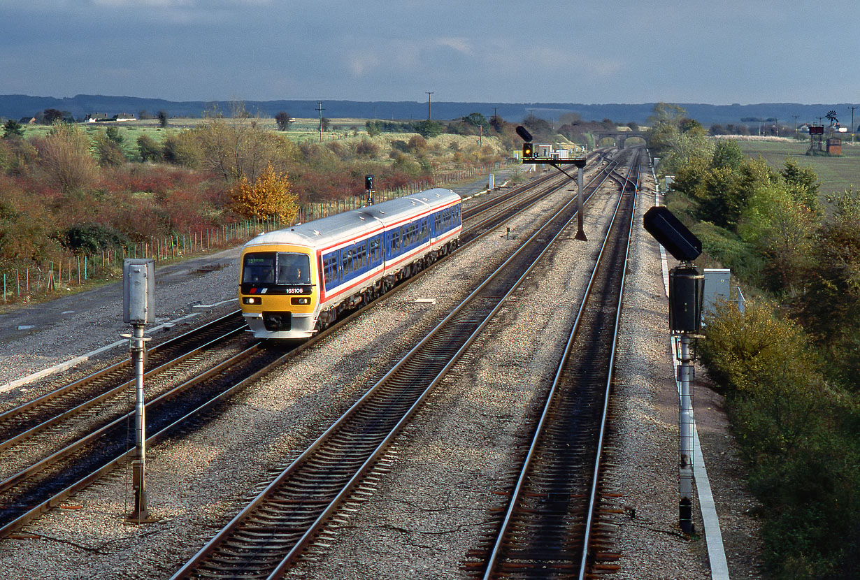 165106 South Moreton (Didcot East) 29 October 1992