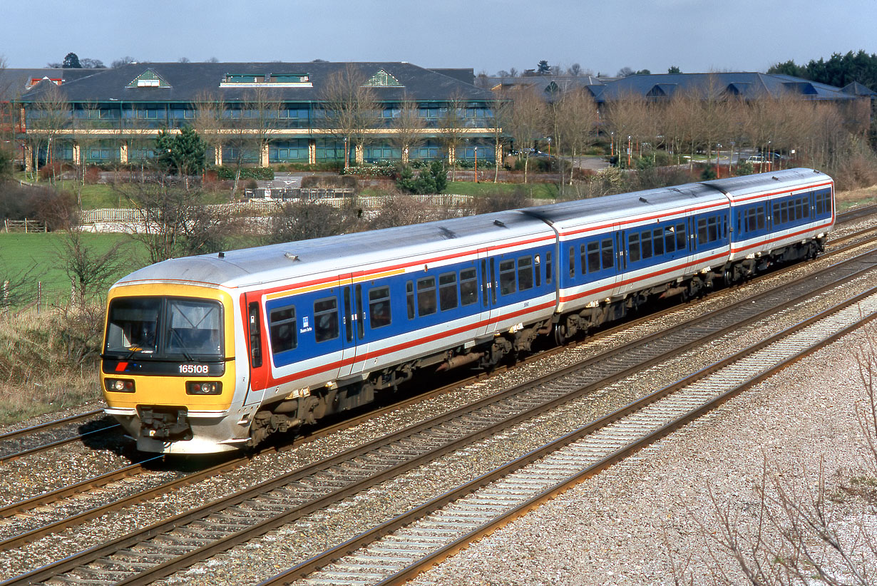 165108 White Waltham 7 March 1998