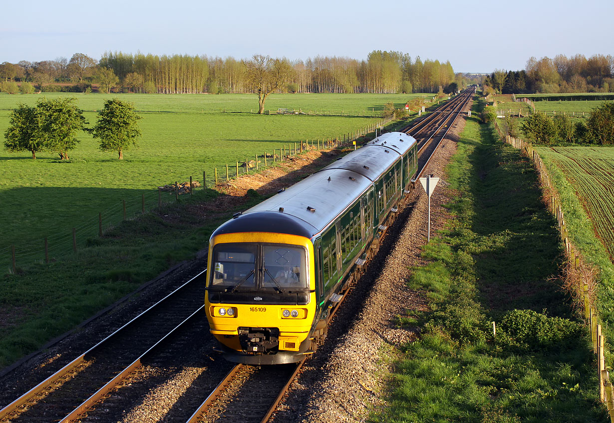 165109 Moreton-in-Marsh (Dunstall Bridge) 2 May 2018