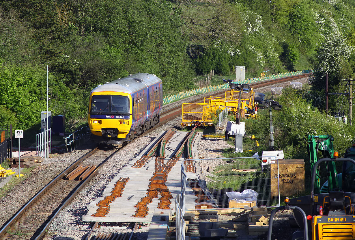 165124 Charlbury 3 May 2011