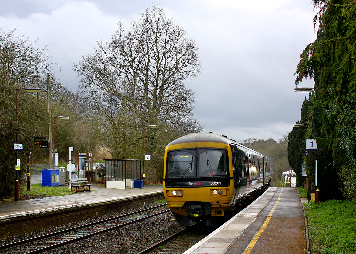 166201 & 166218 Shipton 22 March 2017