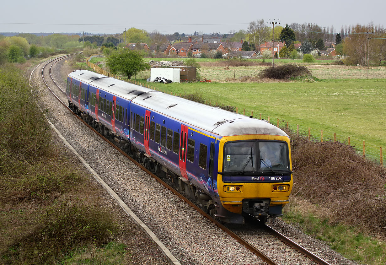 166202 Lower Moor 16 April 2010