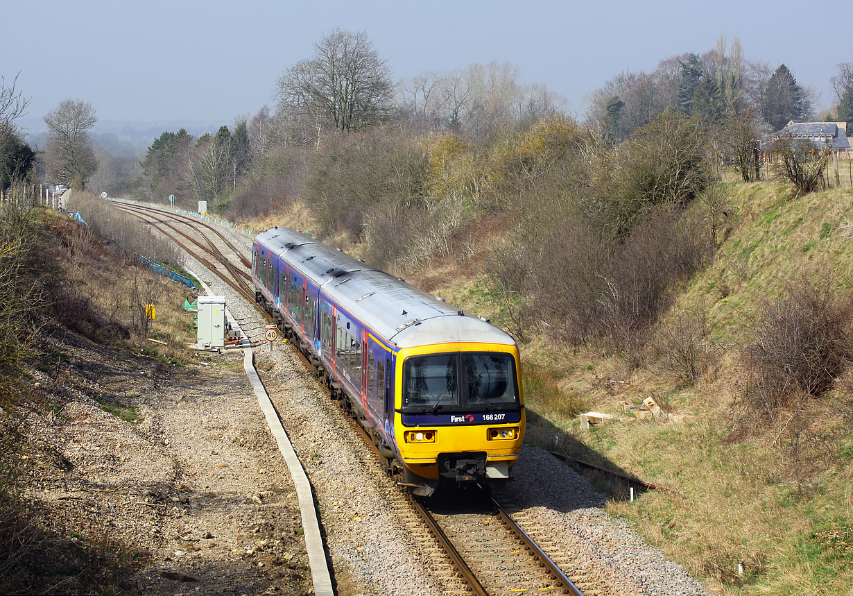 166207 Charlbury (Cornbury Park) 23 March 2012