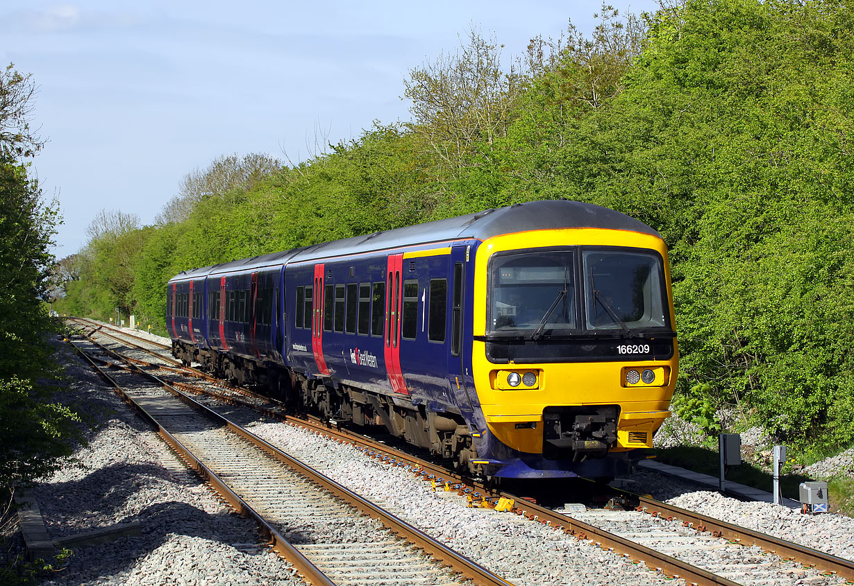 166209 Tackley 19 April 2017