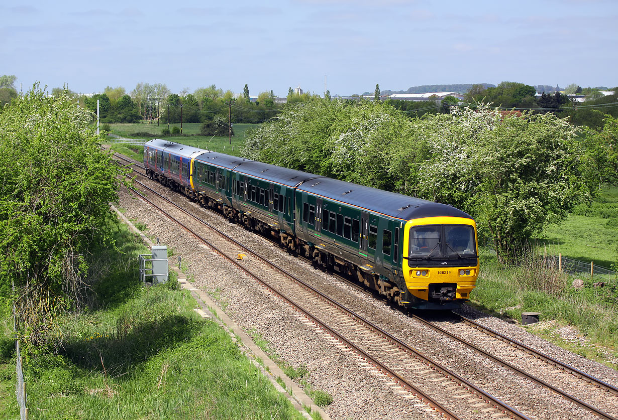 166214 & 165134 Brimpton 14 May 2016