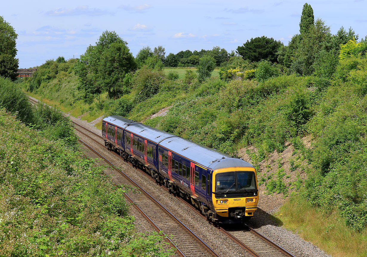 166221 Bredon 8 July 2022