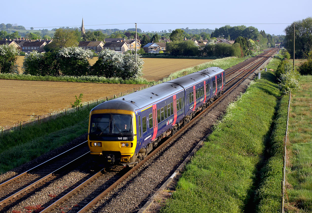 166221 Moreton-in-Marsh (Dunstall Bridge) 18 May 2018