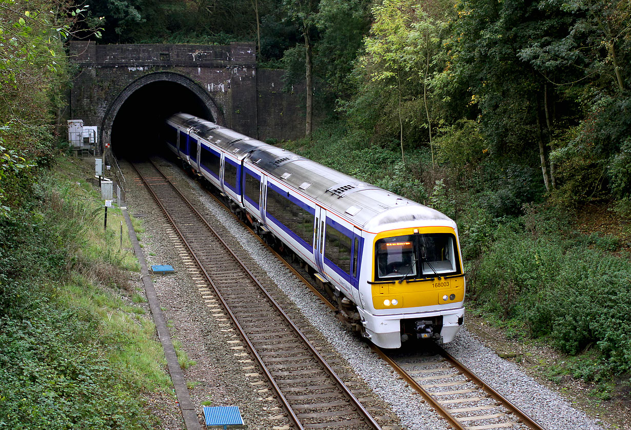 168003 Ardley Tunnel 15 October 2010