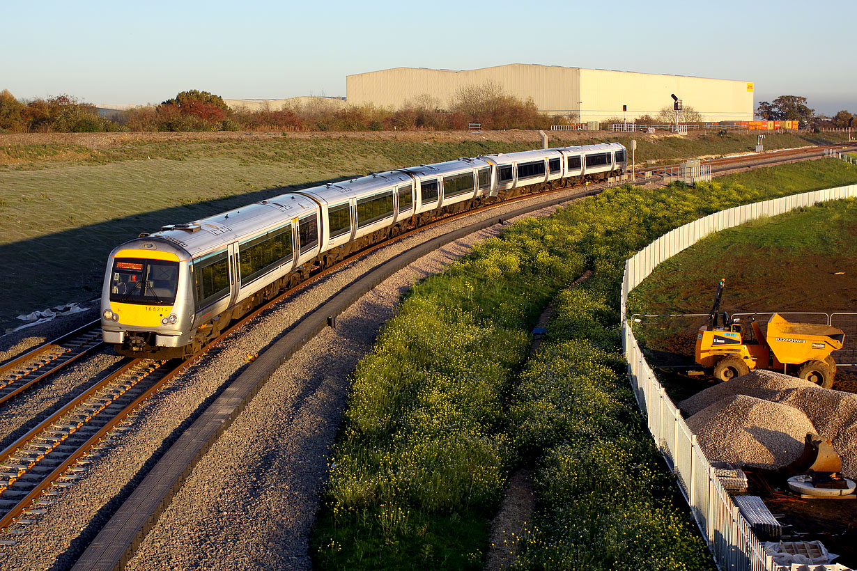 168214 & 168325 Bicester South Junction 1 November 2015