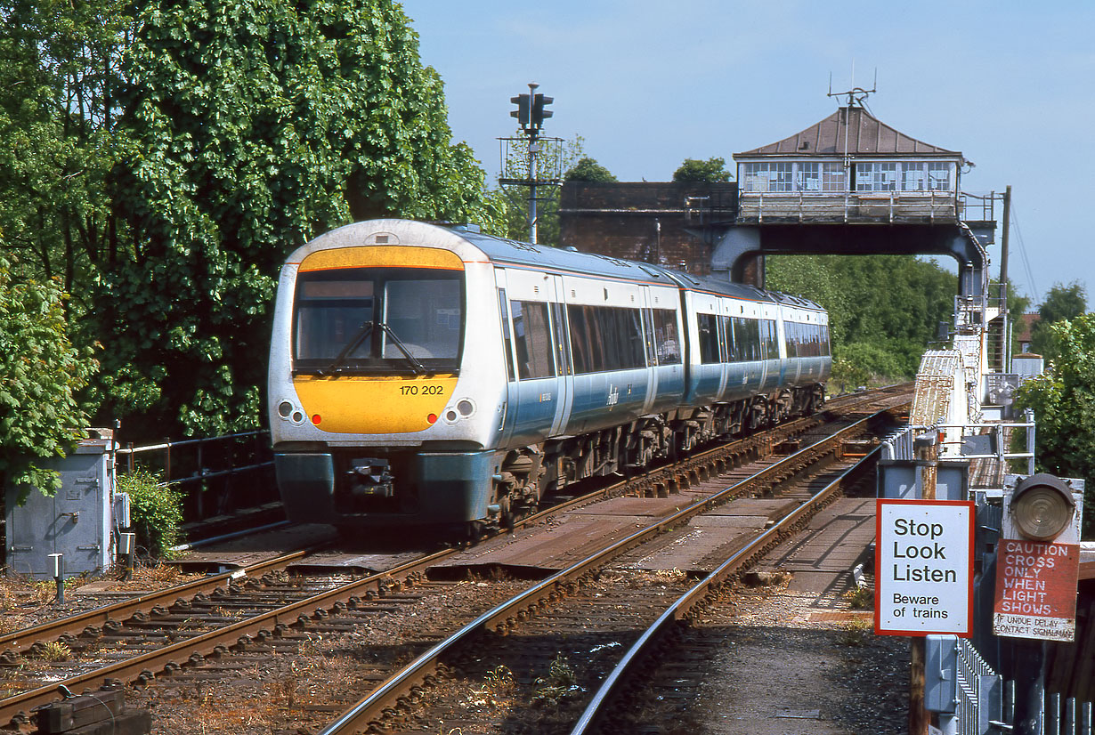 170202 Selby 23 May 2001