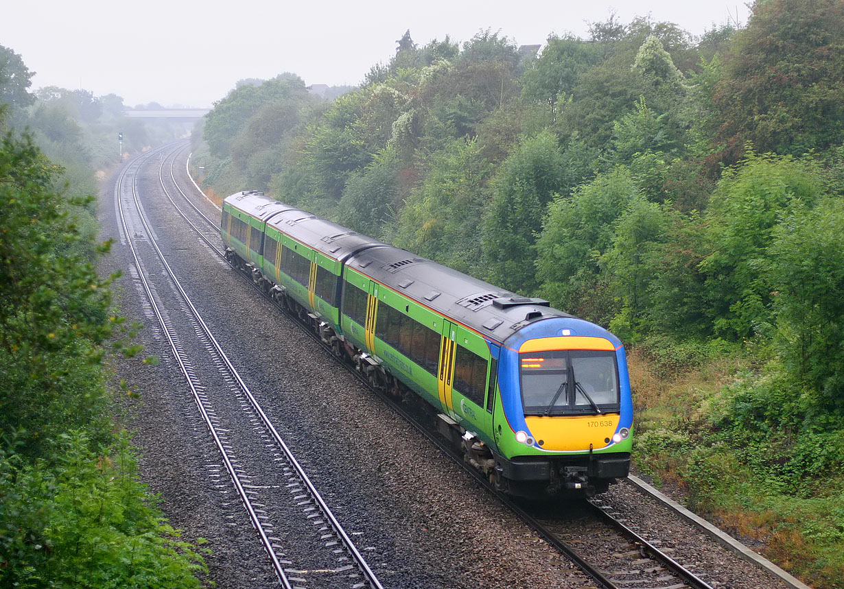 170638 Up Hatherley 10 September 2005