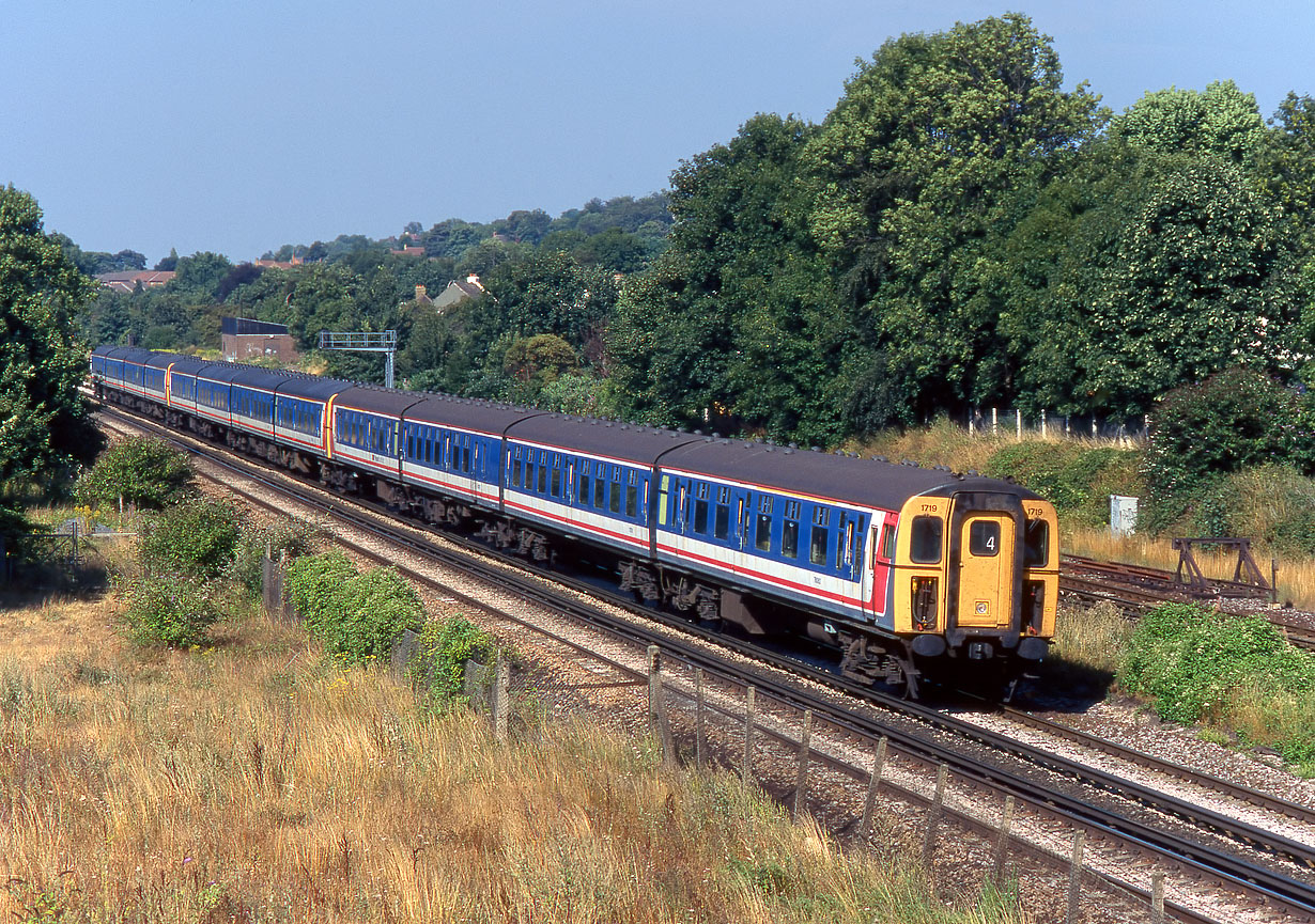 1719 Coulsdon 12 August 1995