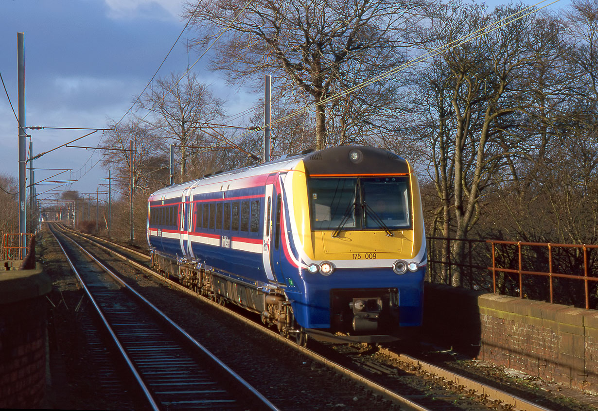 175009 Newton-le-Willows 3 December 2000