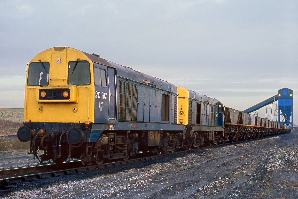 20197 & 20082 Bickershaw Colliery 12 March 1990