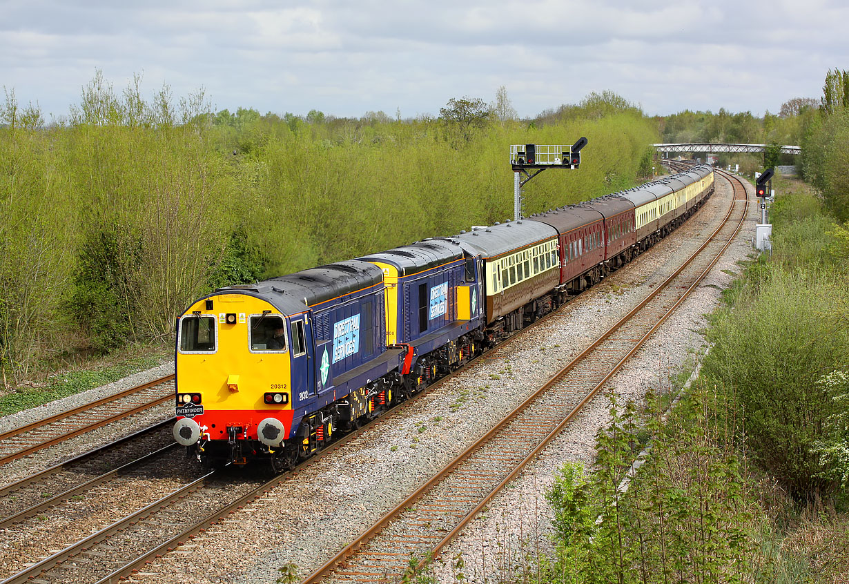 20312 & 20308 Oxford (Walton Well Road) 5 May 2012