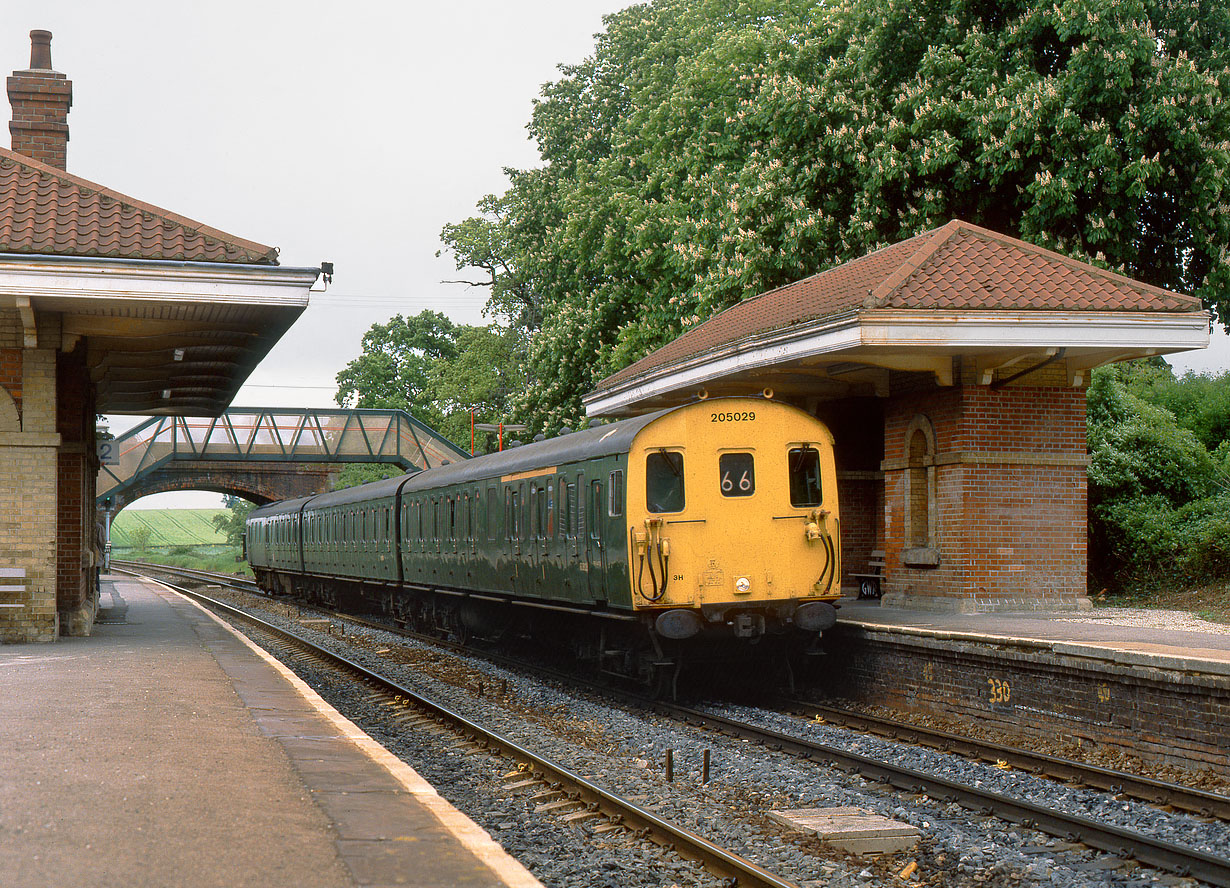 205029 Mortimer 15 May 1993