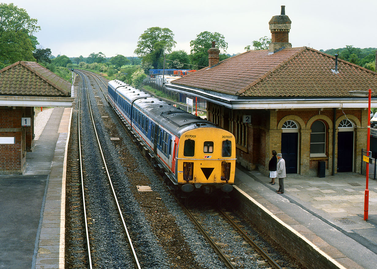 207001 Mortimer 15 May 1993