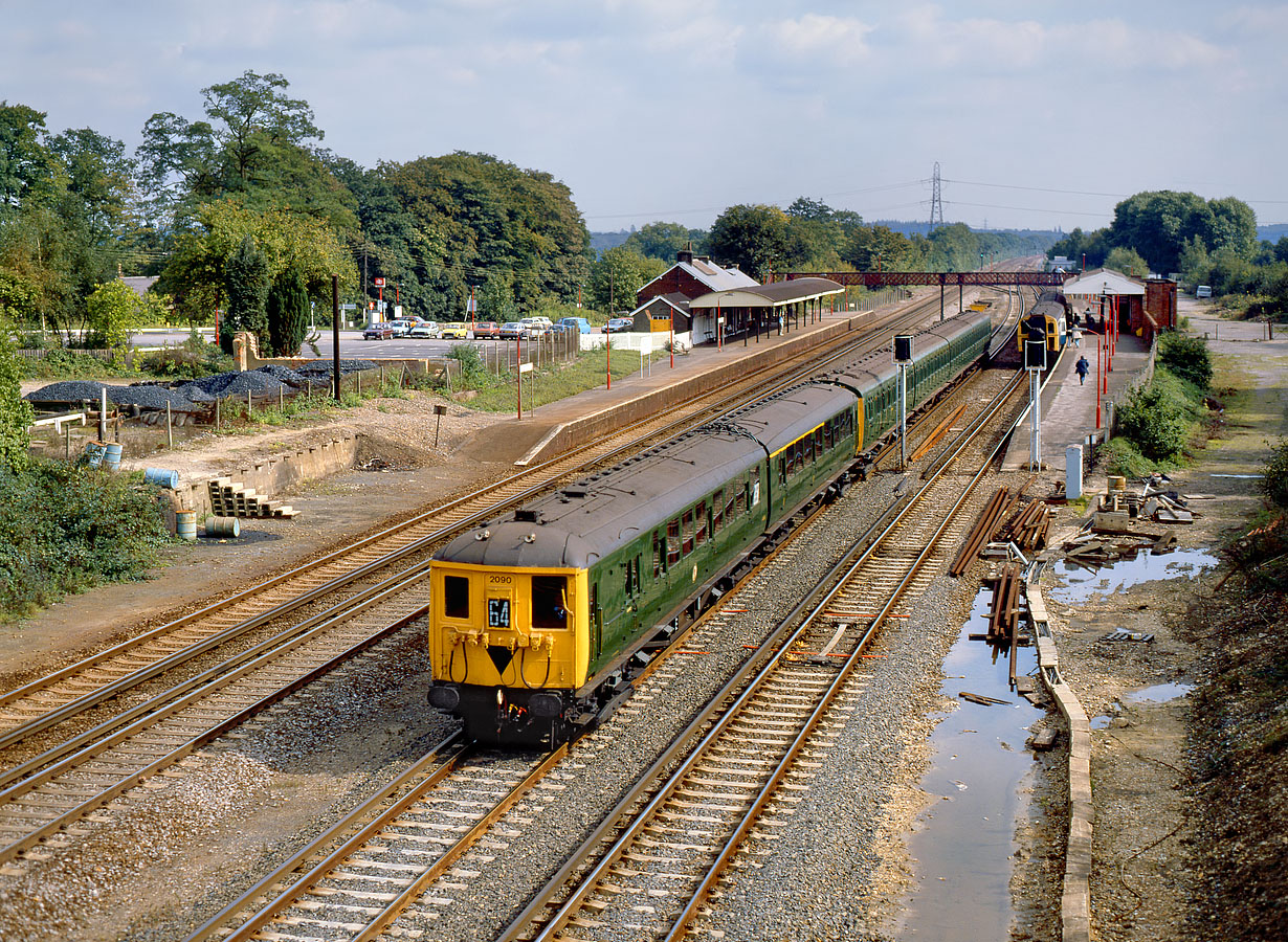 2090 & 4732 Winchfield 27 September 1987