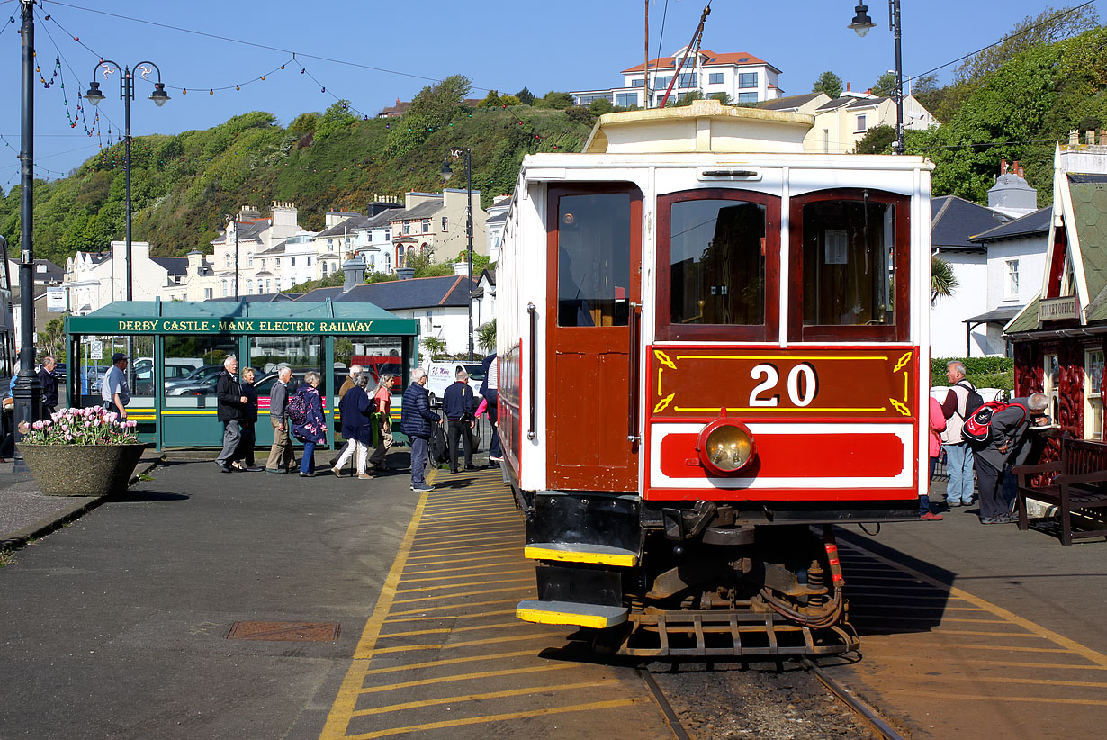 20 & 47 Douglas Derby Castle 11 May 2017