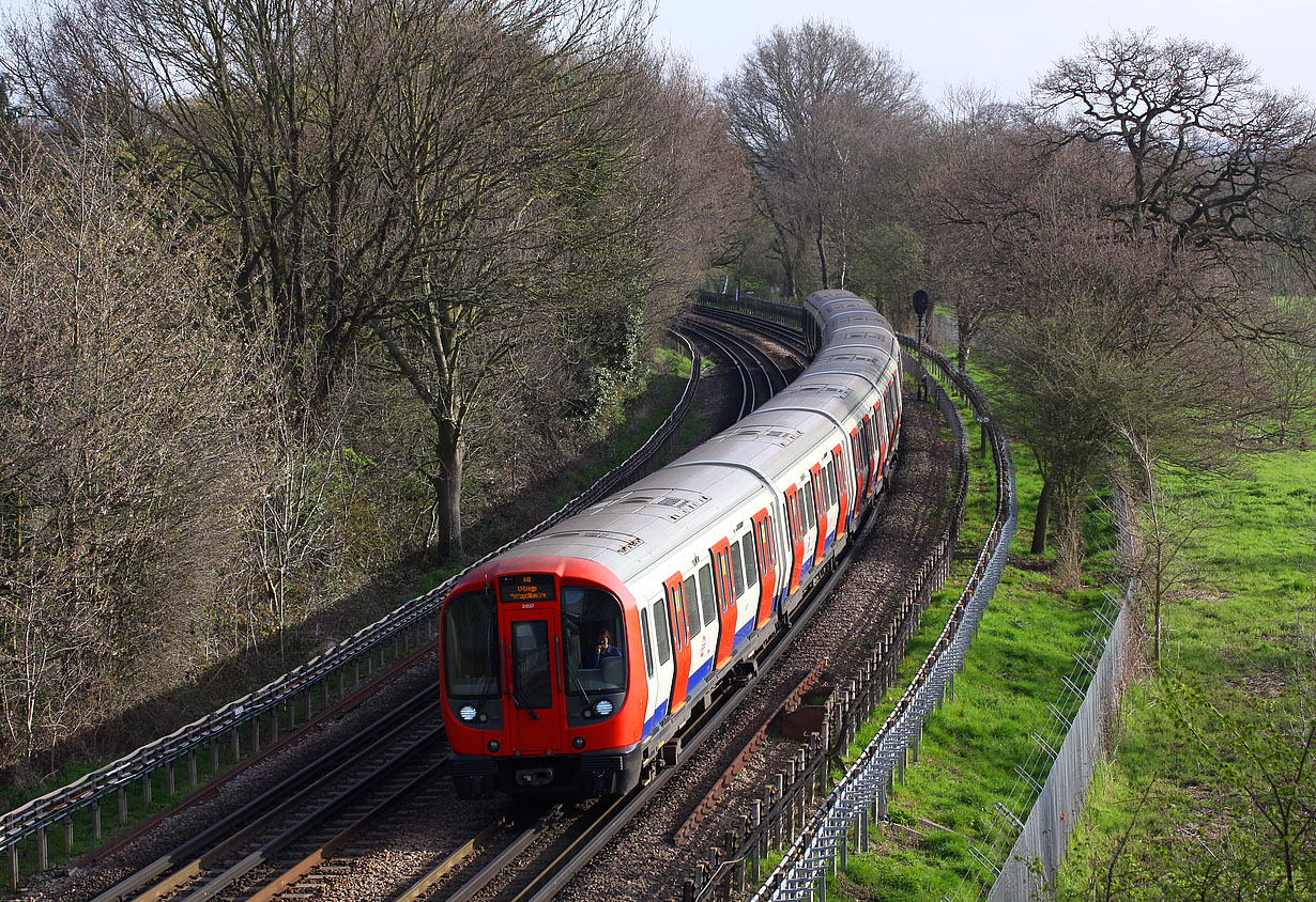 21057 Hillingdon 26 March 2017