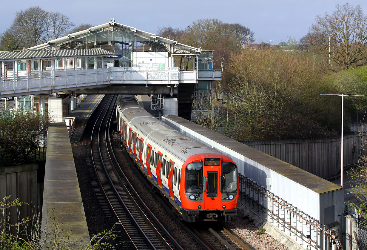 21113 Hillingdon 26 March 2017