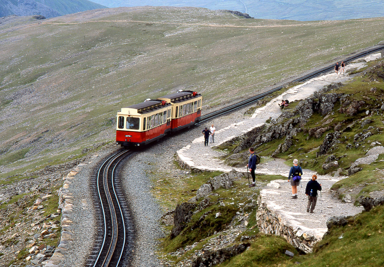 23 & 21 Snowdon 6 August 2002