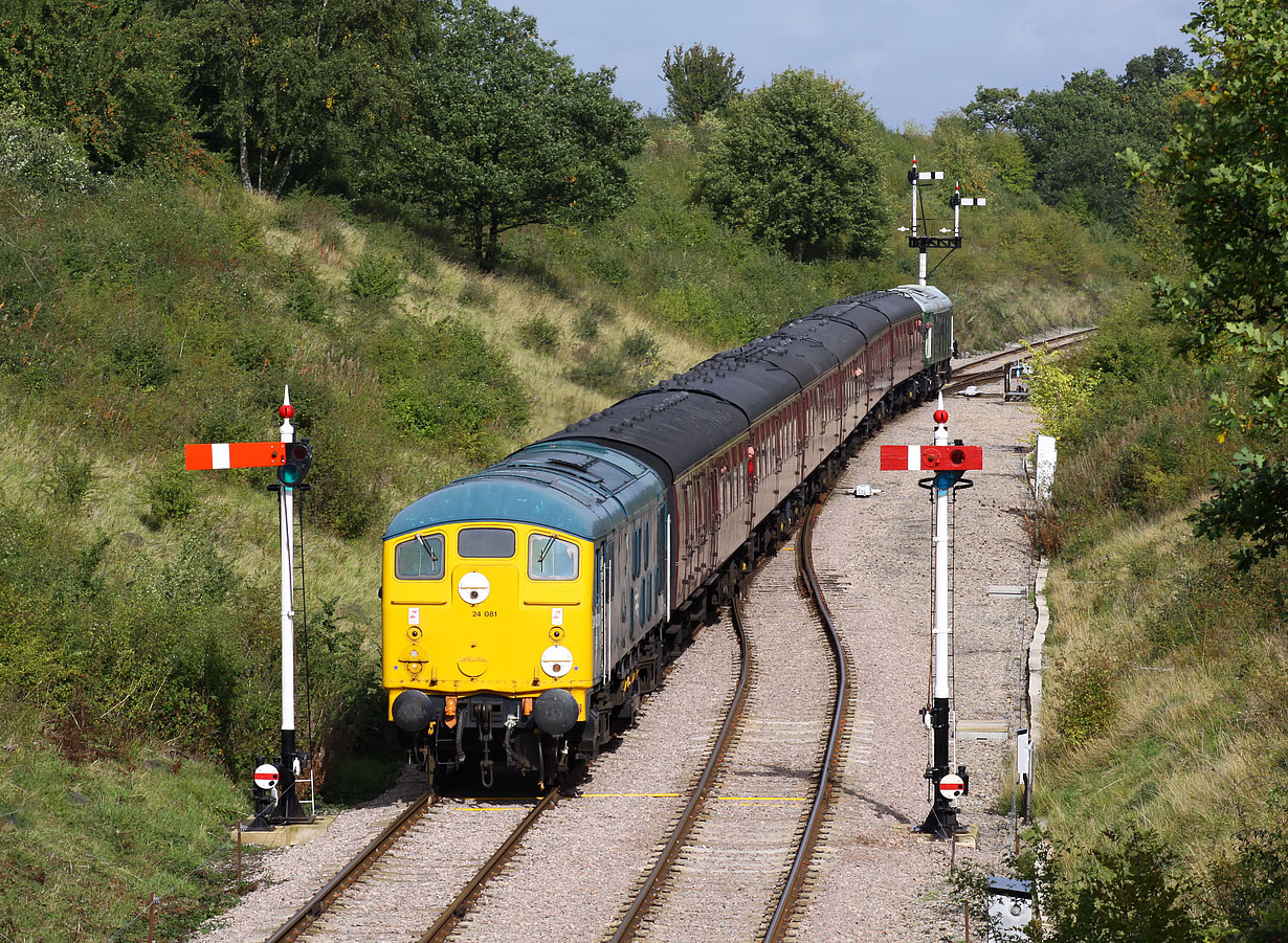 24081 Toddington 2 October 2010