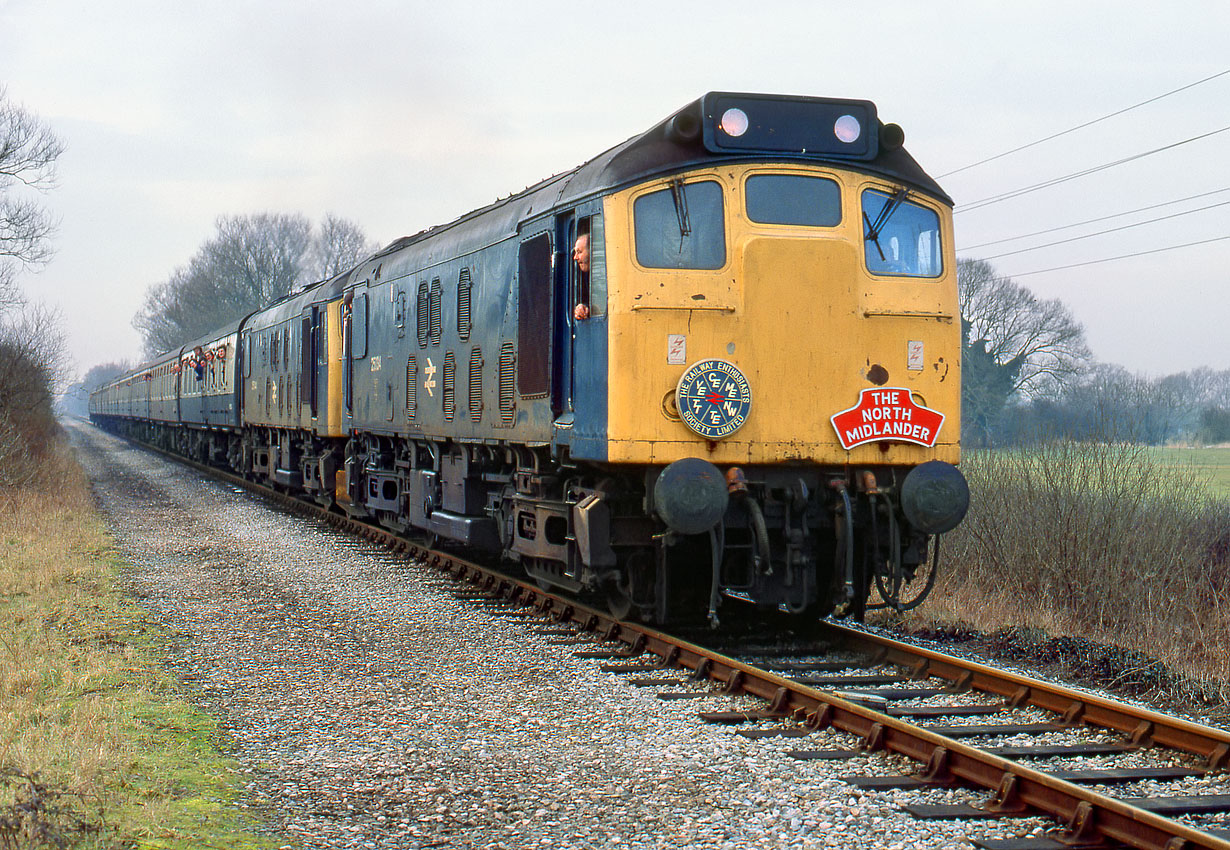 25034 & 25044 Wendlebury (Langford Lane) 23 February 1985