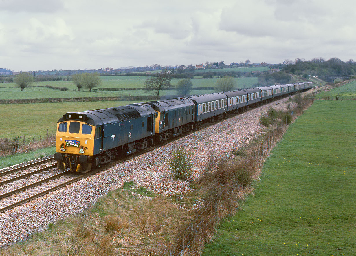 25109 & 25067 Rangeworthy 5 May 1986