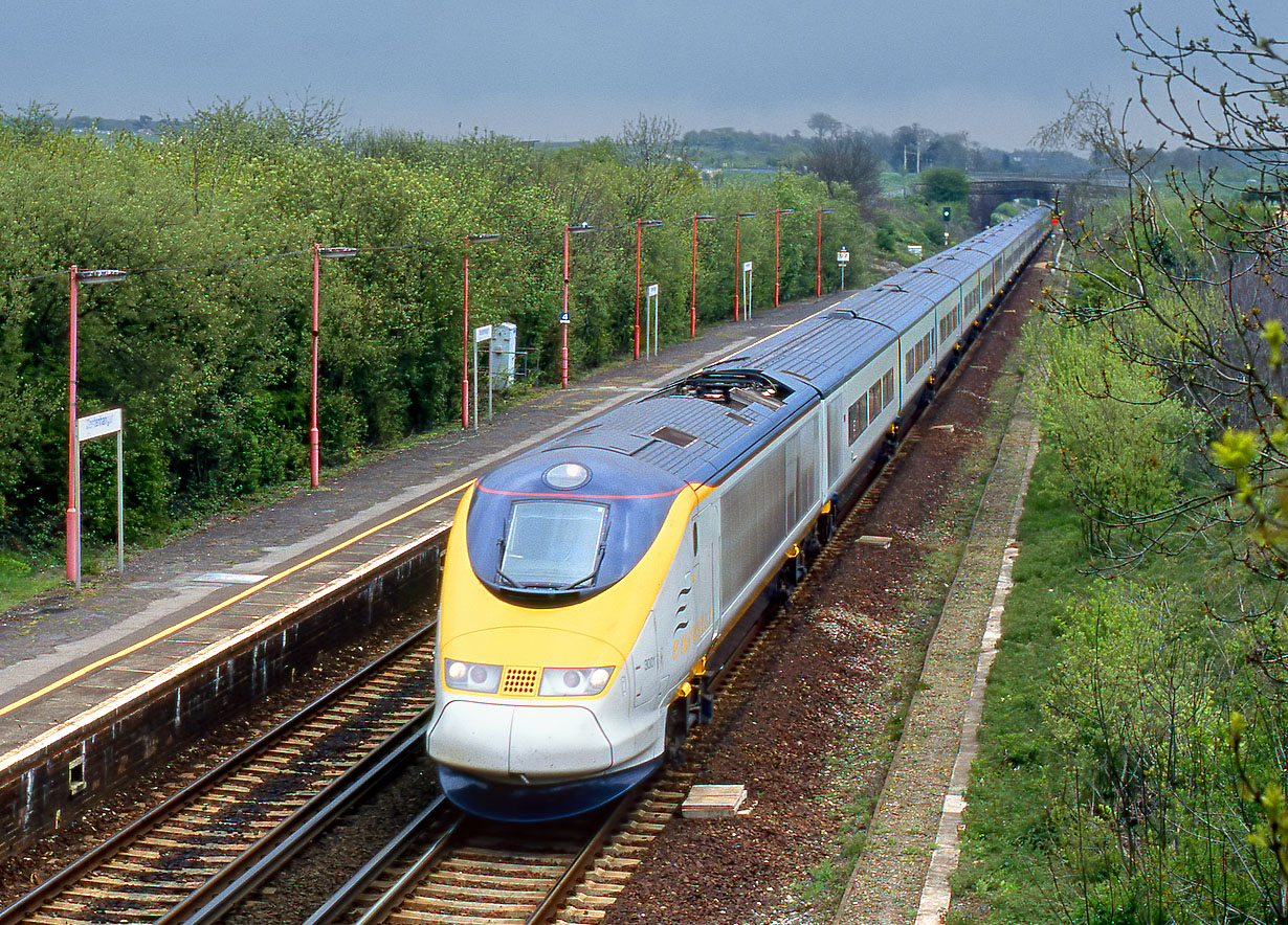 3001 Westenhanger 11 May 1996